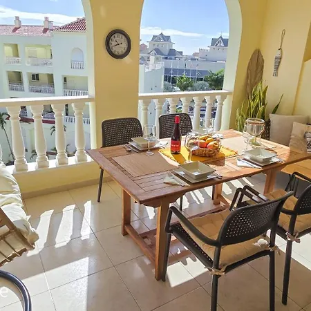 Apartamento Mona Golf - South Tenerife - Aircon, Private Parking With Heated Pool San Miguel de Abona