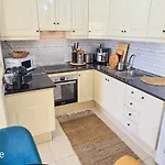 Appartement Mona Golf - South Tenerife - Aircon, Private Parking With Heated Pool *