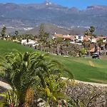 Mona Golf - South Tenerife - Aircon, Private Parking With Heated Pool * 산미겔데아보나