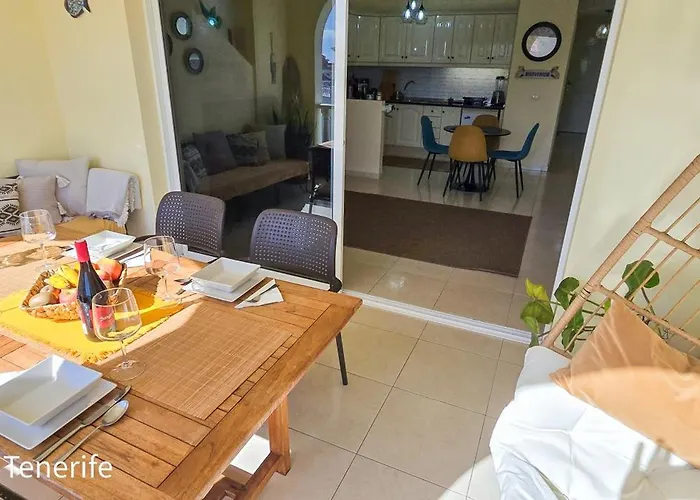 Mona Golf - South Tenerife - Aircon, Private Parking With Heated Pool