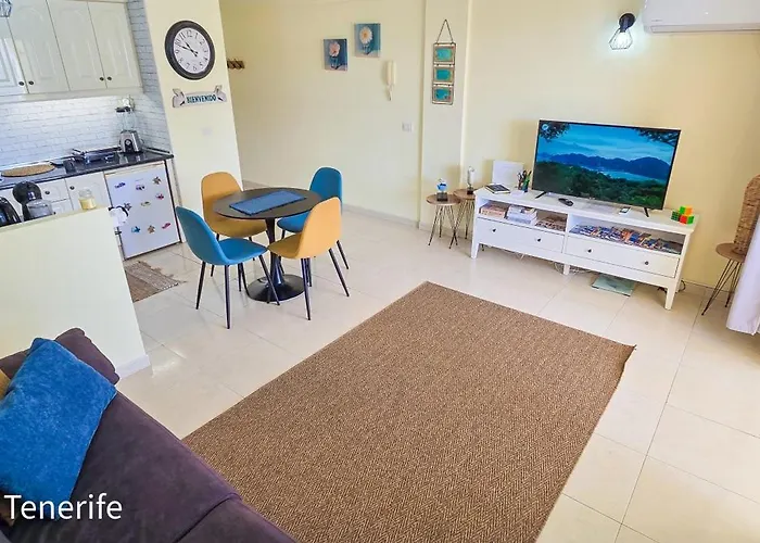 Mona Golf - South Tenerife - Aircon, Private Parking With Heated Pool Апартаменты *