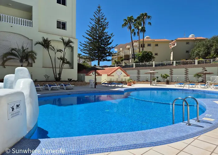 Апартаменты Mona Golf - South Tenerife - Aircon, Private Parking With Heated Pool *