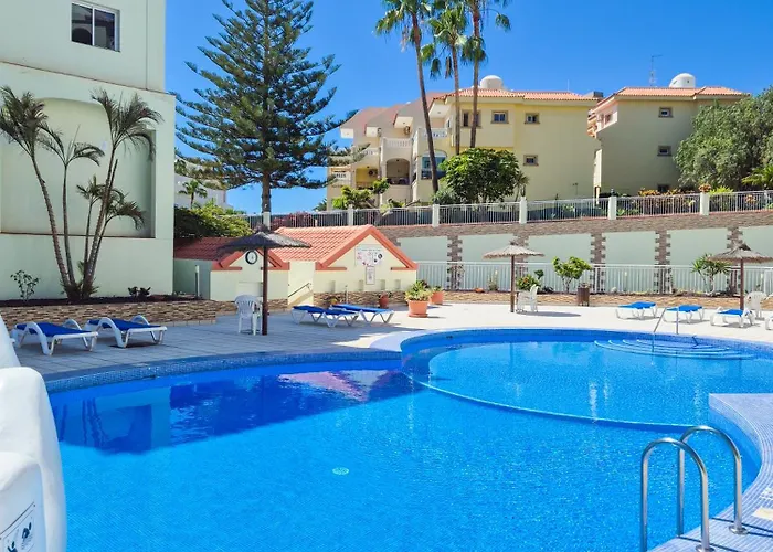 Апартаменты Mona Golf - South Tenerife - Aircon, Private Parking With Heated Pool