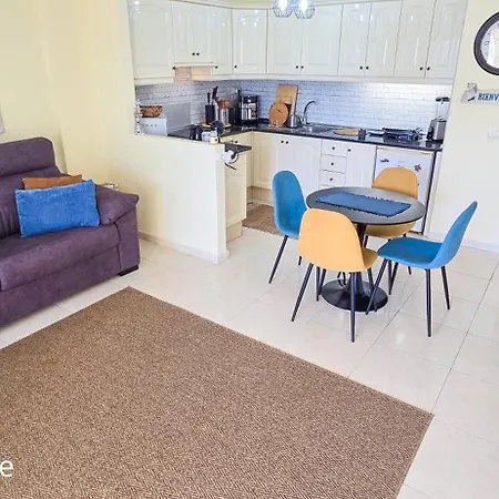 Apartment Mona Golf - South Tenerife - Aircon, Private Parking With Heated Pool