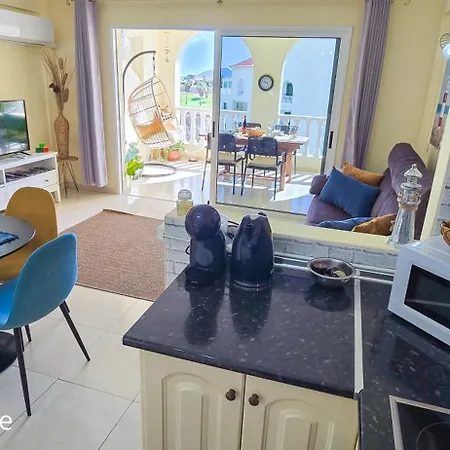 Apartamento Mona Golf - South Tenerife - Aircon, Private Parking With Heated Pool